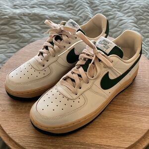 Nike Wmns Air Force 1 Low 'Gorge Green'